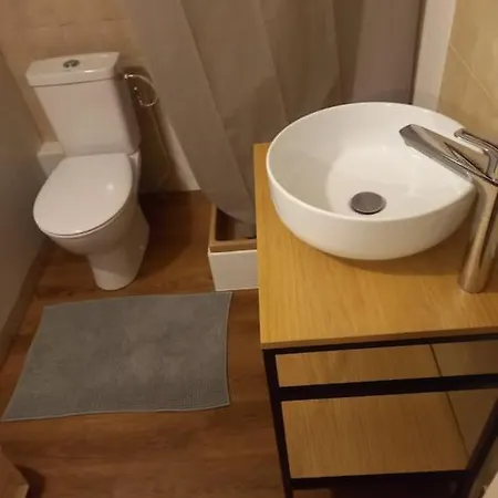 Studio Meuble 27 Metres Carres Wifi Netflix Niort Extérieur photo