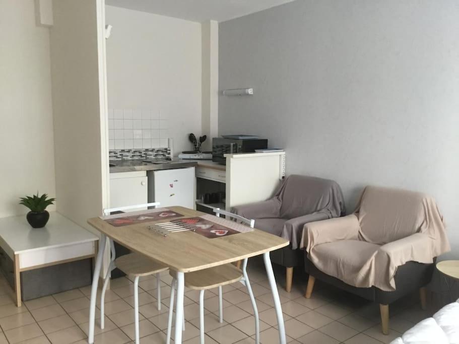 Meuble 27 Metres Carres Wifi Netflix Appartement *